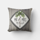 Rustikaler Mr. und Mrs. Grey Monogram Palm Tree ne Kissen (Vorderseite)