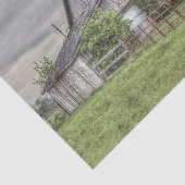 Rustikaler Ohio-Stall unter Sturmwolken Seidenpapier (Ausschnitt)