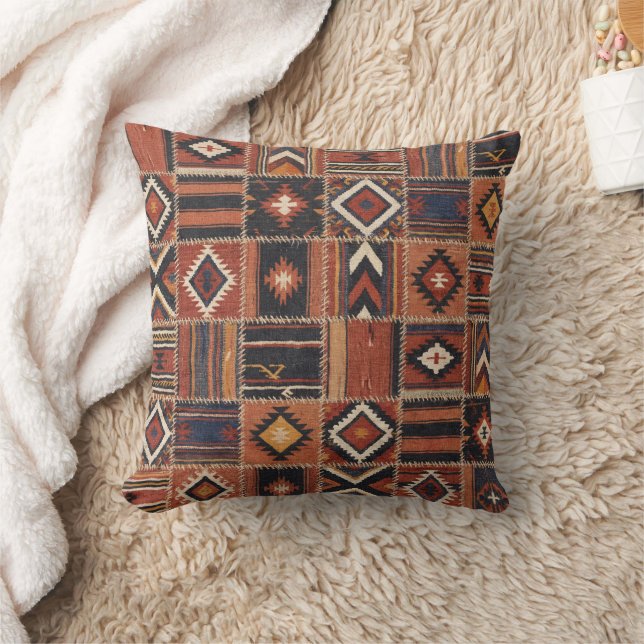 Rustikaler Patchwork-Kilim-Geometrie-Teppich Kissen (Decke)