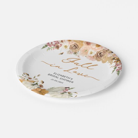 Rustikaler Pumpkin Fall in Liebe Papierplatte Pappteller (Schrägansicht)