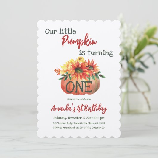Rustikaler Pumpkin One Floral Fall erster Geburtst Einladung (Stehend Vorderseite)