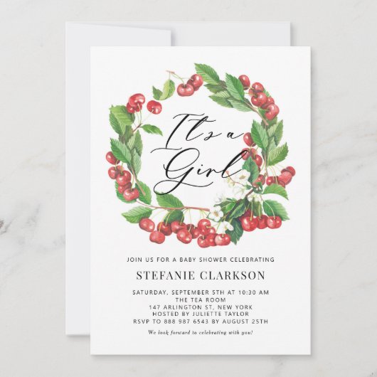 Rustikaler Red Cherries Wreath Es ist eine Girl Ba Einladung (Vorderseite)