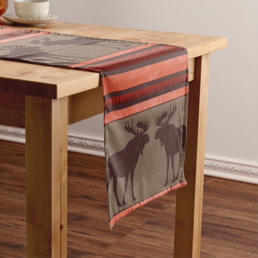 Rustikaler rotbrauner Elchmuster-Tabellenläufer Kurzer Tischläufer (Beispiel)