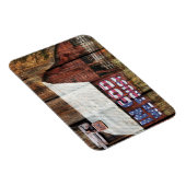 Rustikaler roter verblassener Stall mit Latte in G Magnet (Rechte Seite)