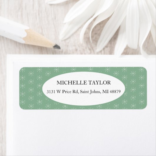 Rustikaler Schnee auf Grün (Insitu)