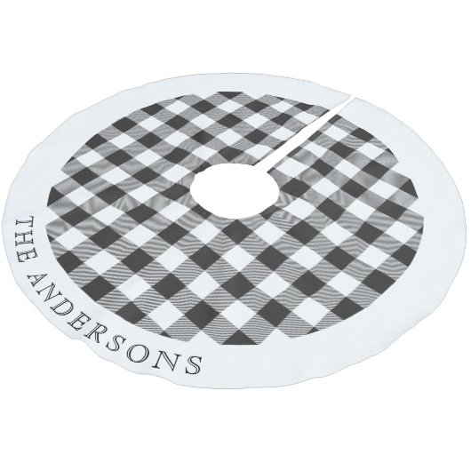 Rustikaler Schwarz-Weiß-Buffalo-Karo Familienname Polyester Weihnachtsbaumdecke (Schrägansicht)