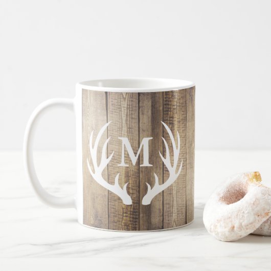 Rustikaler Stallholzplanks Bauernhof Hirschantler Kaffeetasse (Mit Donut)