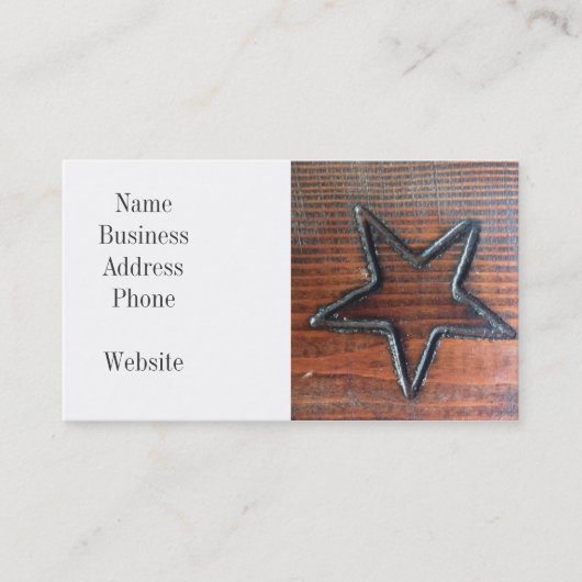 Rustikaler Stern brannte in hölzernen Visitenkarte (Vorderseite)