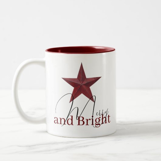 Rustikaler Stern Merry & Bright personalisiert Zweifarbige Tasse (Links)