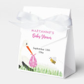Rustikaler Storch mit Baby-Dusche für Bienen & But Geschenkschachtel (Vorderseite)