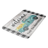 Rustikaler Vintager LKW Buffalo Karo Familienname  Badematte (Schrägansicht)