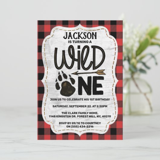 Rustikaler Wald Kariert Bärenpaw Boys 1. Geburtsta Einladung (Stehend Vorderseite)
