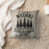 Rustikaler Wald Personalisierte Familienhäuser Nam Kissen (Decke)