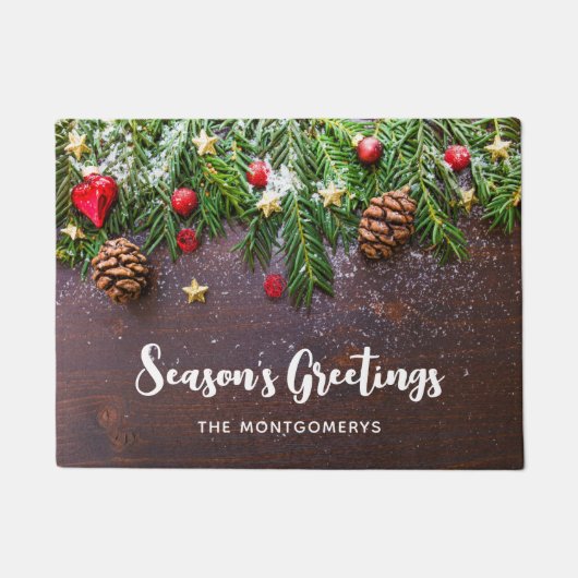 Rustikaler Weihnachtstisch mit Kiefer und Schnee Fußmatte (Vorderseite)