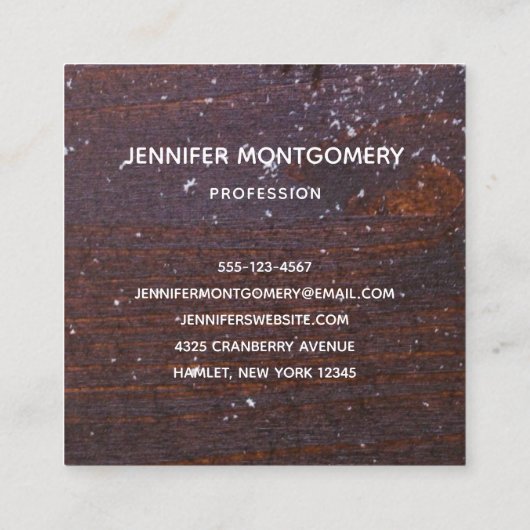 Rustikaler Weihnachtstisch mit Kiefer und Schnee Quadratische Visitenkarte (Rückseite)