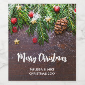 Rustikaler Weihnachtstisch mit Kiefer und Schnee Weinetikett (Einzelnes Label)