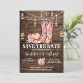 Rustikaler Western Cowgirl Save the Date Geburtsta Einladung (Stehend Vorderseite)