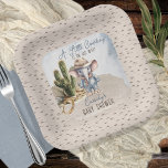 Rustikaler Western Elephant Cowboy Boy Babydusche Pappteller<br><div class="desc">Herzlich willkommen in unserer niedlichen und rustikalen Boho Aquarell Western Elefant Cowboy Baby Dusche Template Sammlung! Genießen Sie den zauberhaften Charme des böhmischen Geistes mit unserem köstlichen Sortiment an Vorlagen mit einem liebenswerten, in einem Cowboyhut gekleideten Babyelefant und einem gemütlichen, blauen, langen Hobby. Dieser liebenswerte Cowboy-Elefant ist das Set gegen...</div>