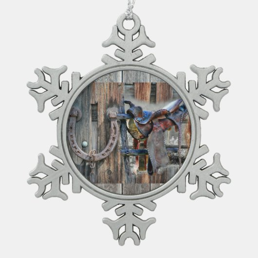 Rustikaler Western Schneeflocken Zinn-Ornament (Vorderseite)