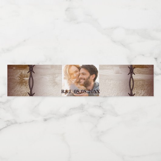 rustikaler Western Stallenhochzeit Foto Wasserflaschenetikett (Einzelnes Label)