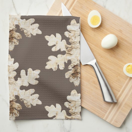 Rustikaler Winter Birchwood Schneeflocke braun wei Geschirrtuch (Viertel Falte)