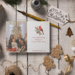 Rustikaler Winter Kardinal Holly Branch Feiertagskarte<br><div class="desc">Stilvoll und festlich behalte Ihnen dieser rustikale Winter Kardinal Holly Branch Design die Natur zu jeder Jahreszeit. Das Design ist mit einem Aquarell-Kardinal versehen,  der auf einem Heiligbeerzweig sitzt und somit ideal für die Winterzeit und Weihnachten ist.</div>