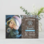 Rustikaler Winter Snowflake Blue Silver Boy Geburt Einladung (Stehend Vorderseite)