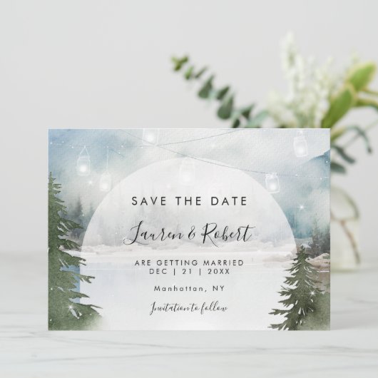 Rustikaler Winterwald Save the Date Einladung Kart (Stehend Vorderseite)