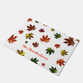 Rustikales Ahornleaf auf Weiß Fußmatte (Schrägansicht)