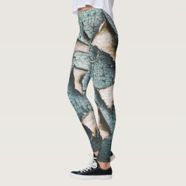Rustikales, altes, hellblaues Peeling aus Holz Leggings