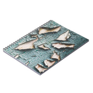 Rustikales, altes, hellblaues Peeling aus Holz Notizblock