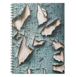 Rustikales, altes, hellblaues Peeling aus Holz Notizblock