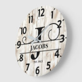 Rustikales altes Holz J Monogramm Große Wanduhr (Winkel)