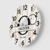Rustikales altes Holz oder Monogramm Große Wanduhr (Winkel)