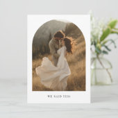 Rustikales Arch-Foto - wir sagten ja Hochzeit Ankündigung (Stehend Vorderseite)