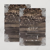 Rustikales Asche Brown Wood Lights Wedding RSVP Karte (Vorne/Hinten)