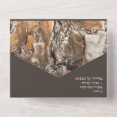 Rustikales Bark Barn Farm Script in einer Einladun All In One Einladung (Rückseite)