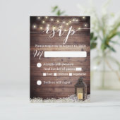 Rustikales Barn Lantern String Lights Wedding RSVP Karte (Stehend Vorderseite)