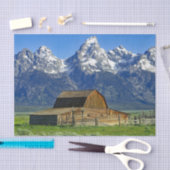 Rustikales Barngebirge Landschaftliches Foto Seidenpapier (Handwerk)