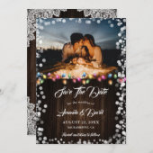 Rustikales Barnholz Lights Holiday Wedding Foto Save The Date (Vorne/Hinten)