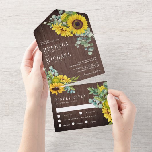 Rustikales Barnholz Sonnenblumen und Eukalyptus We All In One Einladung (Abreißen)