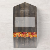 Rustikales Barnwood & Herbstlaubs Dinner All In One Einladung (Außenbereich)