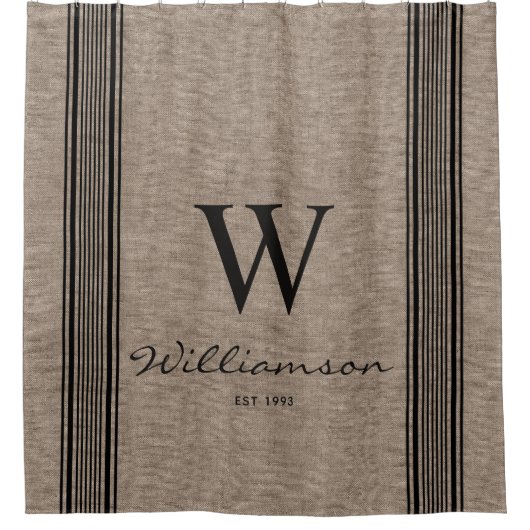 Rustikales Bauernhaus, das die Einband-Schnürsenke Duschvorhang (Vorderseite)