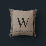 Rustikales Bauernhaus, das die Einband-Schnürsenke Kissen<br><div class="desc">Rustikales Bauernhaus Ticking Stripe Burlap Monogram Burgundy Ticking Stripe. Das Kissen ist mit Ihrer Monogramm und Ihrem Namen personalisiert. Kissen ist ein sehr nachdenkliches Geschenk, das für die nächsten Jahre geschätzt werden kann. Unser hochwertiges Template macht es einfach, Ihr Kissen individuell zu gestalten. Wenn Sie es weiter anpassen möchten, verwenden...</div>