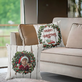 Rustikales Bauernhaus, gestört mit Holzkissen Kissen