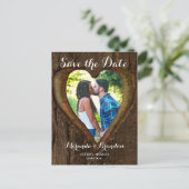 Rustikales Baumherz-Foto Save the Date Hochzeit Postkarte (Stehend Vorderseite)