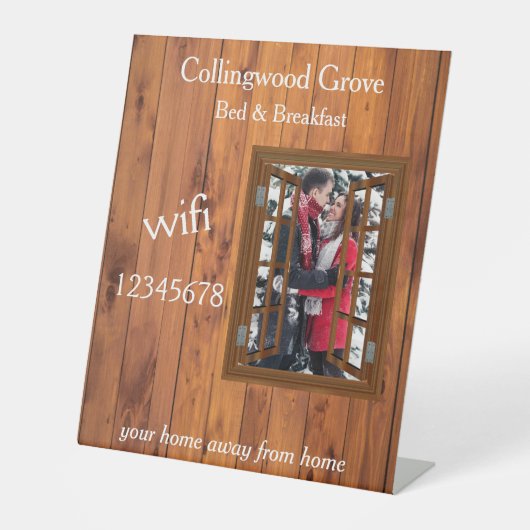 Rustikales Bed and Breakfast 🌿 WiFi-Info Sockelschild (Vorderseite)