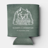 Rustikales Bergabenteuer beginnt Grüne Hochzeit Dosenkühler (Rückseite)