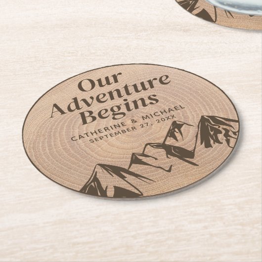 Rustikales Bergwalderlebnis Runder Pappuntersetzer (Angewinkelt)