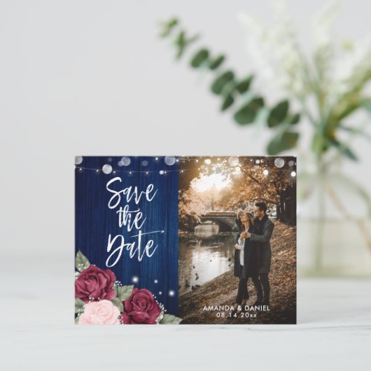 Rustikales blaues Burgunder Blush Foto Ankündigungspostkarte (Stehend Vorderseite)